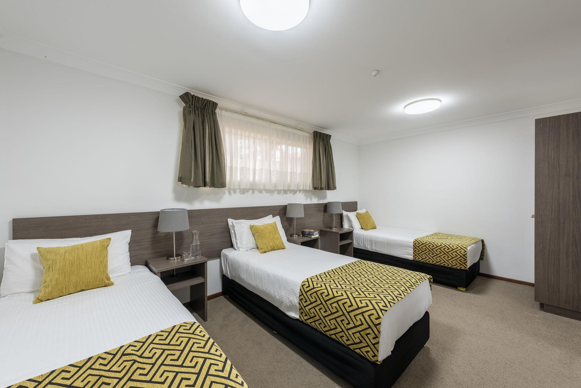 Best Western Plus Ambassador Orange Exterior foto