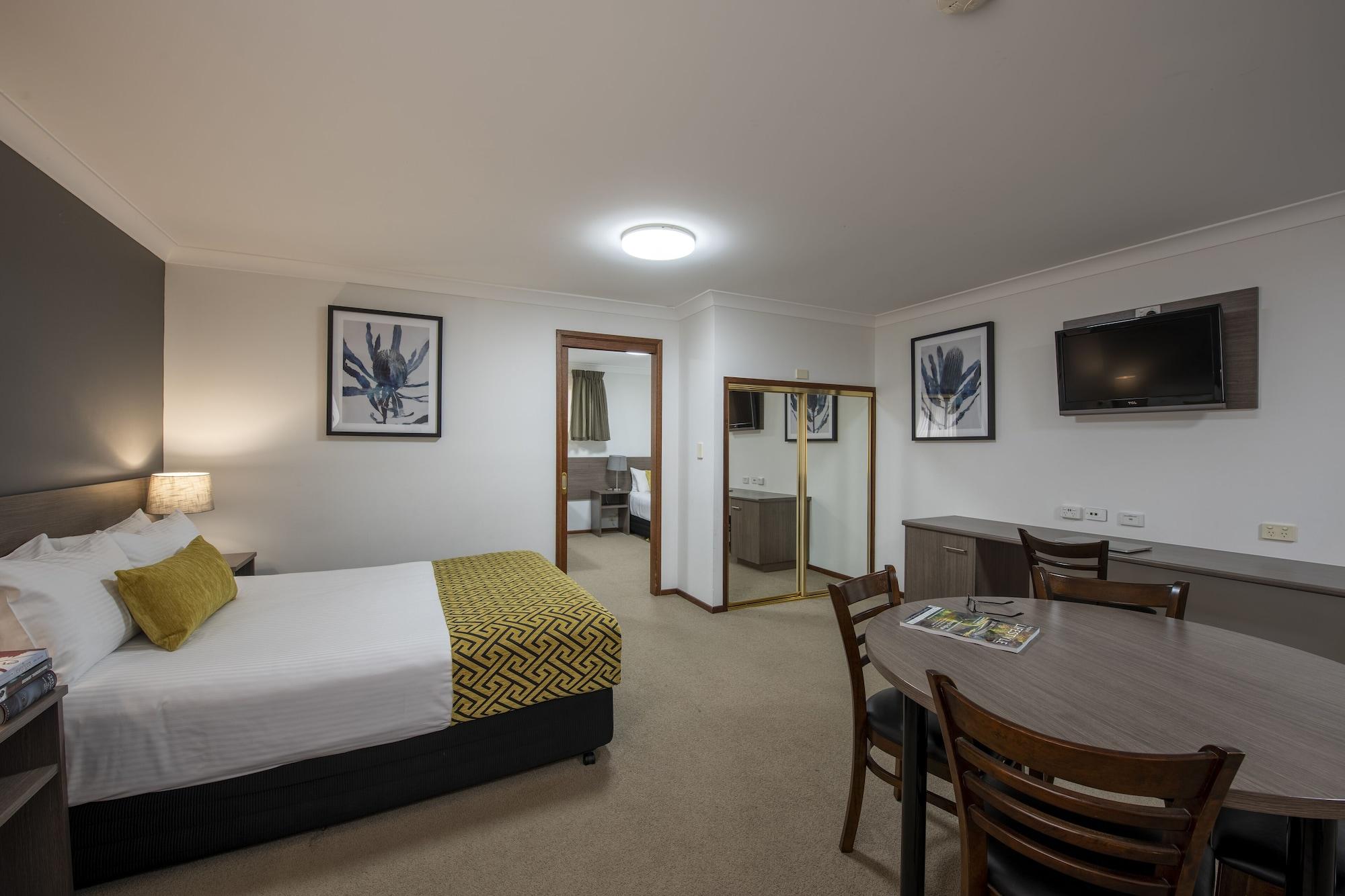 Best Western Plus Ambassador Orange Exterior foto
