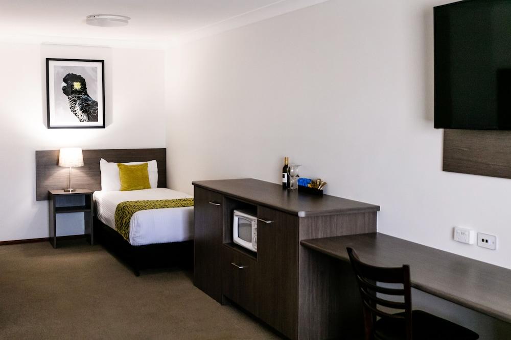 Best Western Plus Ambassador Orange Exterior foto